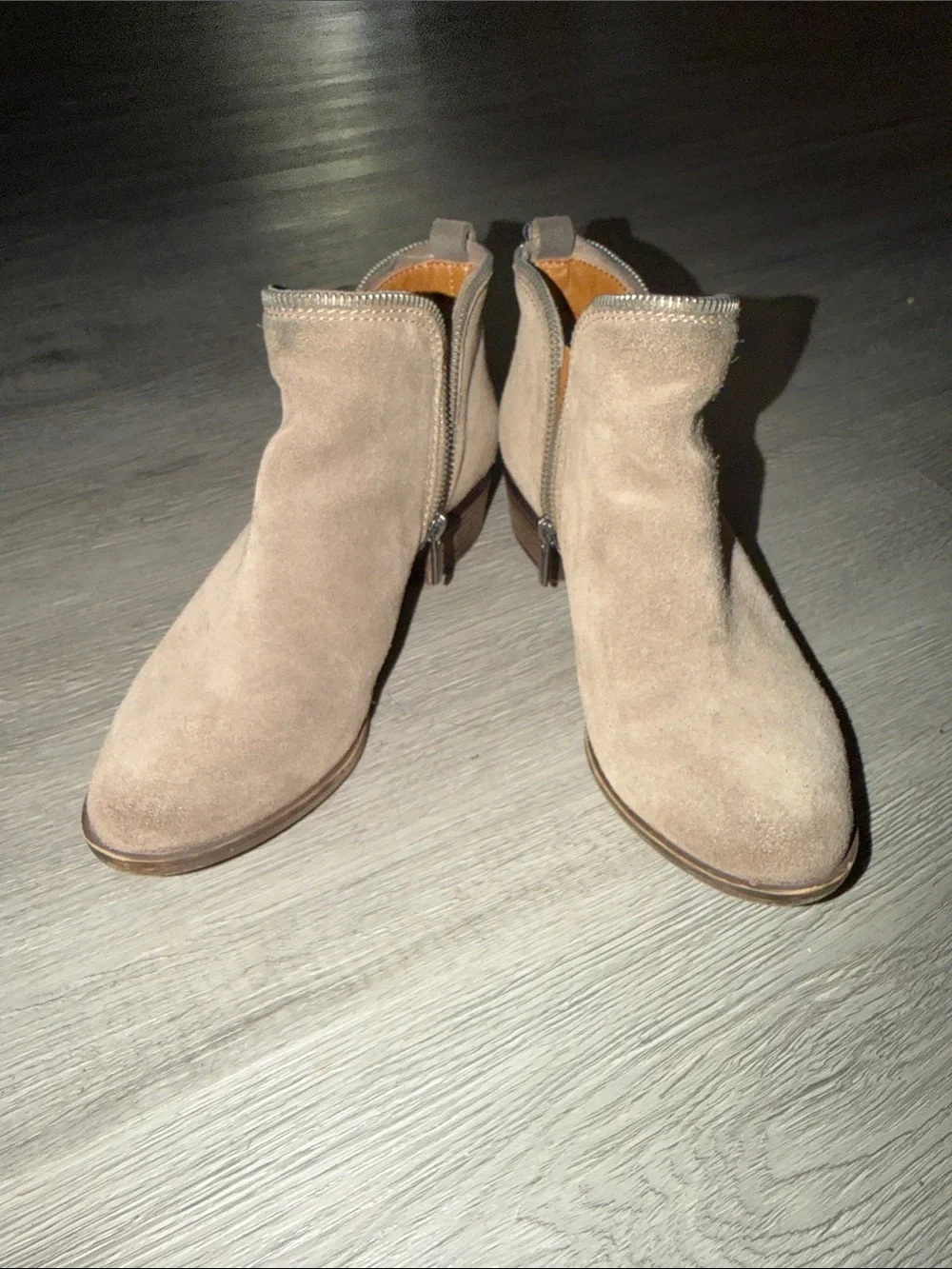 Lucky Brand Suede Ankle Boots in Taupe brown  Sz 8